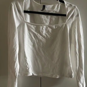 Vit tröja - Vit långärmad tröja från h&m