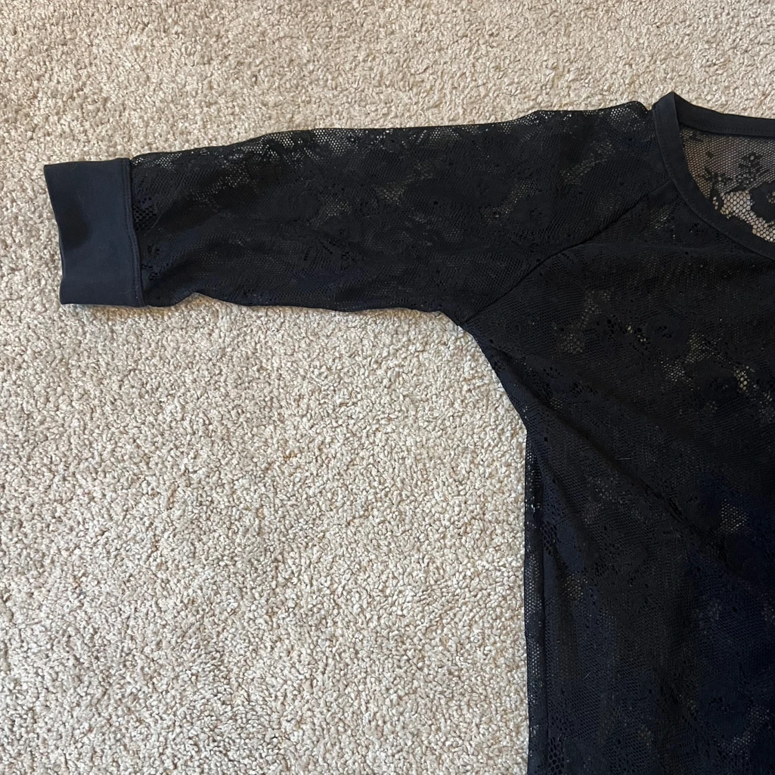  Genomskinlig svart spets - 92