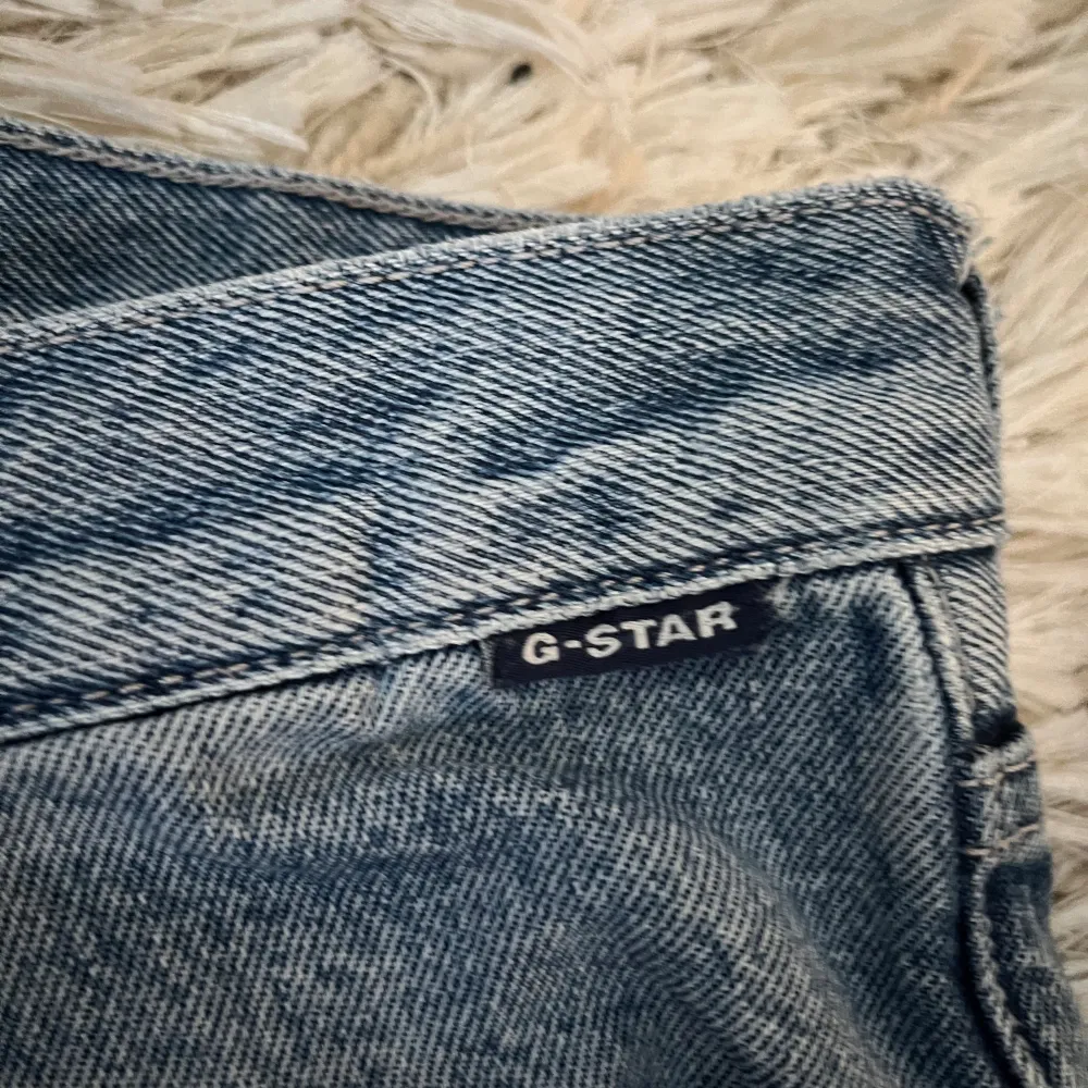Straight leg jeans från G-star. Mycket bra skick och använda få gånger . Jeans & Byxor.