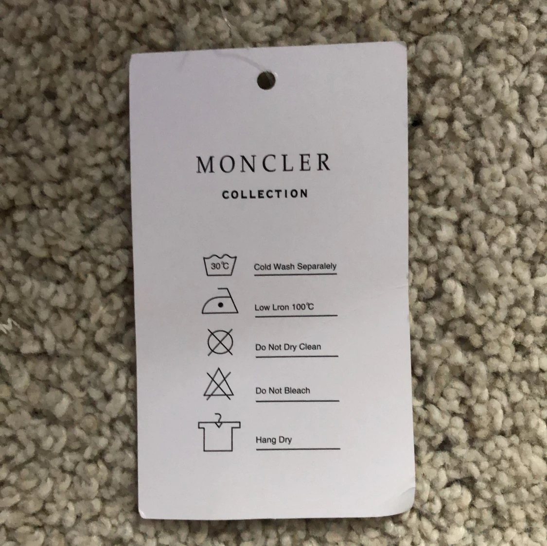 Moncler mössa - 93