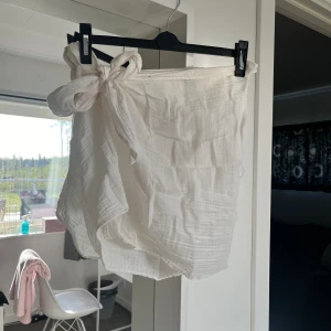 Strandkjol - Söt strandkjol som tyvärr inte kommer till användning och har endast använts 1 gång