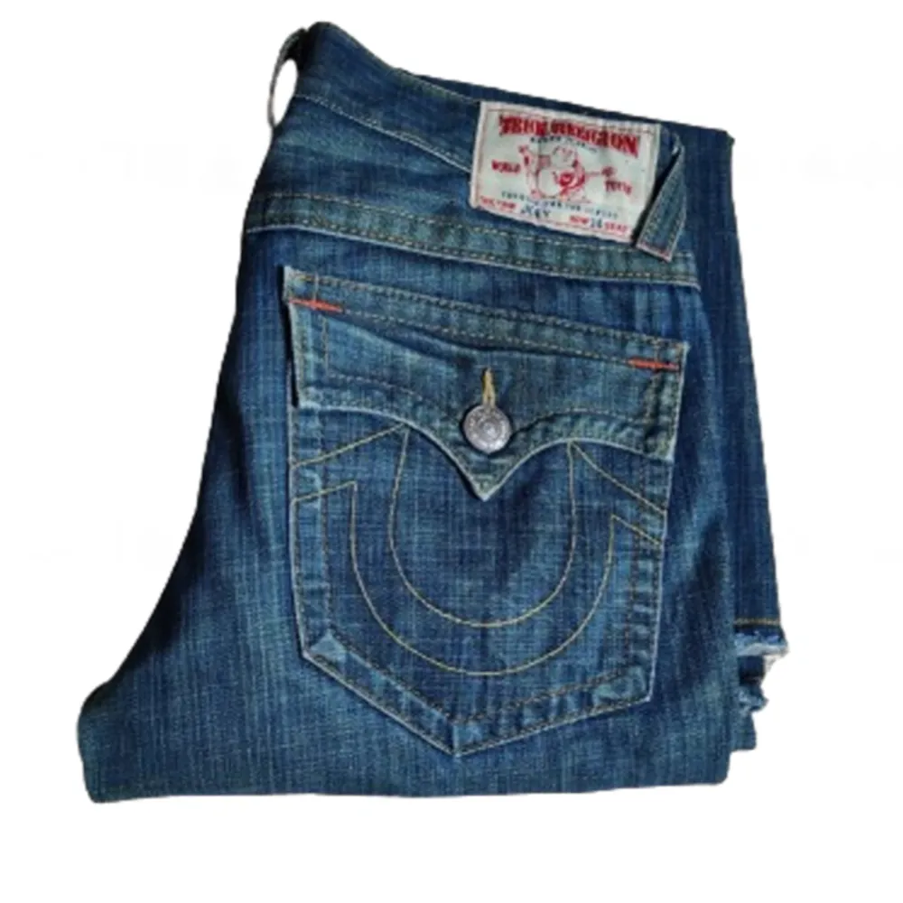 intressekoll på mina feta true religion joey, bootcut riktigt stor benöppning 🤞 skicka bud. Jeans & Byxor.