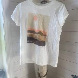 Helt oanvänd t-shirt från Kappahl