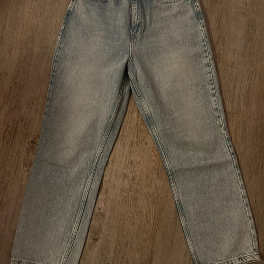 Jättesnygga jeans, helt nya men utan lapp. . Jeans & Byxor.