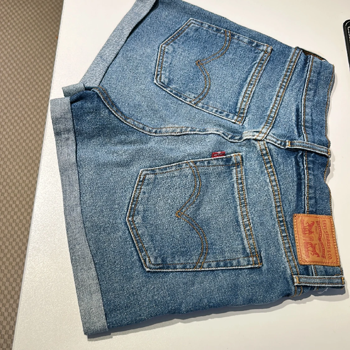 Levis Shorts - 90
