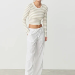 Lågmidjade linnebyxor - Säljer dessa jättefina linnebyxor från gina tricot🌸💞