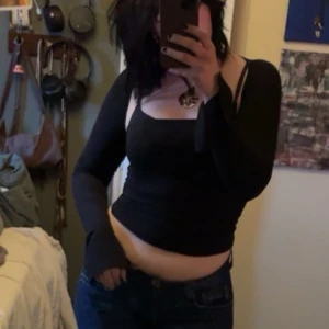 Gina Tricot soft touch topp - Säljer min soft touch topp från Gina, endast använd 1 gång🙏🏼