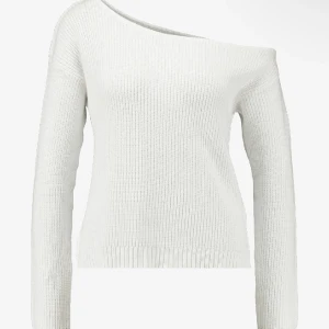 Stickad tröja - Vit tröja