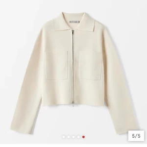 Åhléns kofta  - Jätte snygg Åhléns kofta som inte kommer till användning längre! Alltså använd! Skriv för frågor