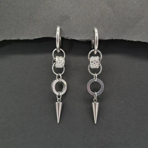 Handgjorda örhängen  - Unika handgjorda örhängen ● 💎Material- rostfritt stål, zirconia ● Rostfritt stål. Längd-6cm Köp for 100kr/st eller 150kr/paret