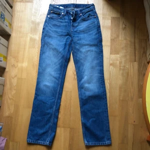 Weekday jeans  - Aldrig använda jeans från weekday. 