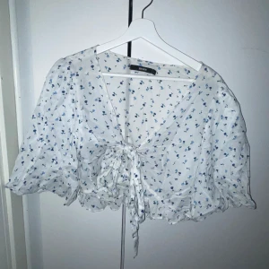 Sommartopp! - Såååå fin men är för liten, använd 1-2 gånger  