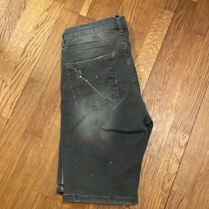 Säljer ett par sköna Dsquared - Sköna 