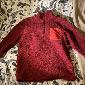 Sherpa fleece, Street one  - En lite puffigare sherpa fleece perfekt för våren! Storlek medium! Kan tänka mig att förhandla eller byta!