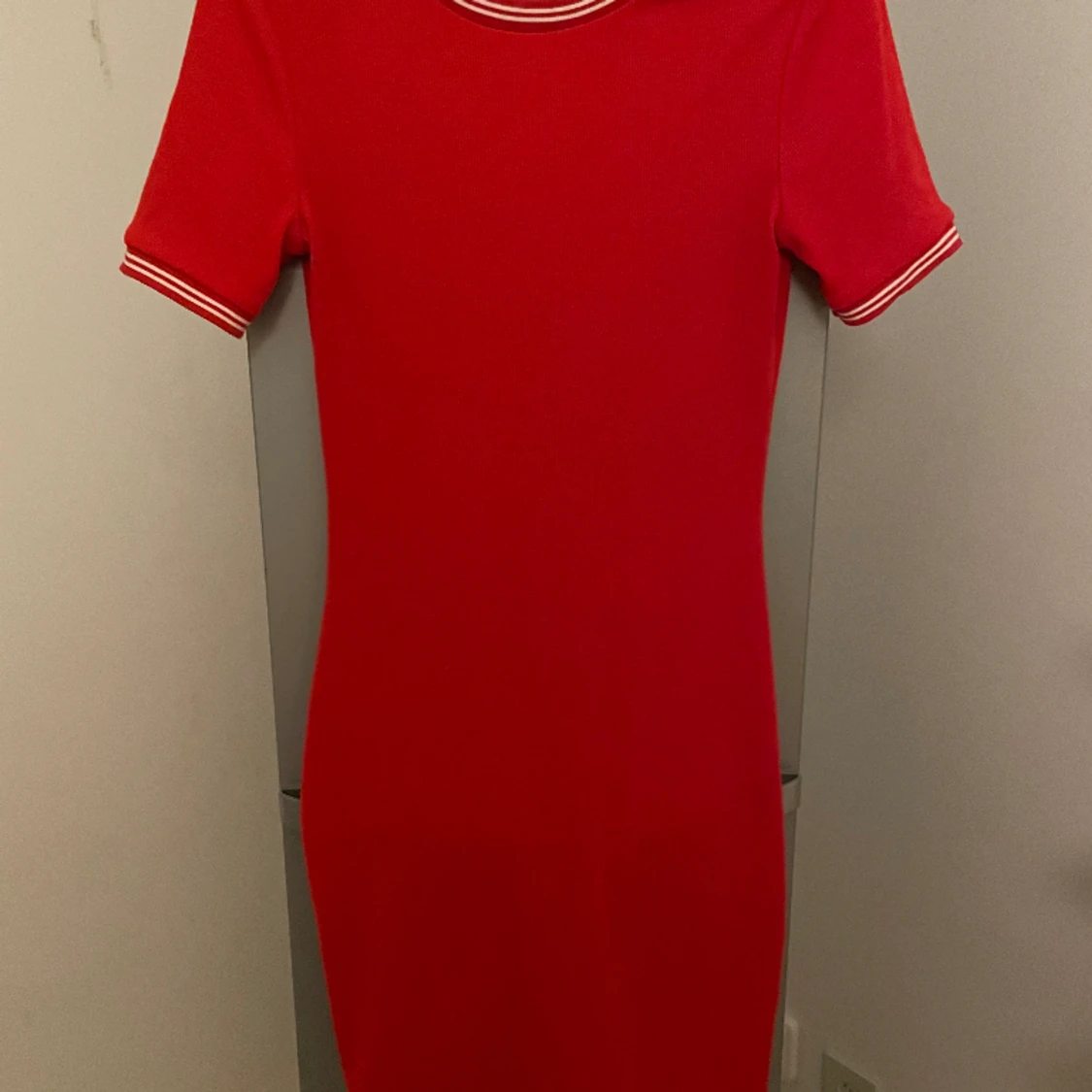 Figurnära klänning 