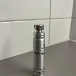 Montale Vanille Absolut - 20 ml använt två sprey haft i en vecka 