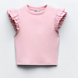 Volang tröja zara - Säljer den  rosa Zara volang tröja, jättebra skick