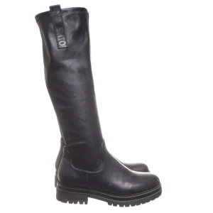 Stövlar  - Mycket sparsamt använda.  Har förpackning att skicka i. Behövs bara porto.