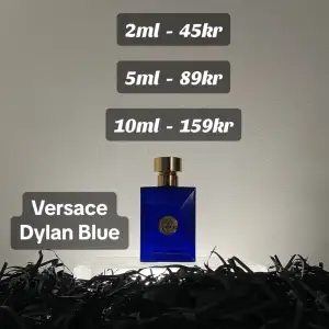 Säljer dekanter av ”Versace Dylan Blue” I storlekarna 2ml 5ml 10ml Kontakta oss innan du köper så fixar vi rätt pris på frakt📦✅. du kan även beställa fler än bara Samples från 1 parfym så kontakta oss så svarar vi så snabbt som möjligt.