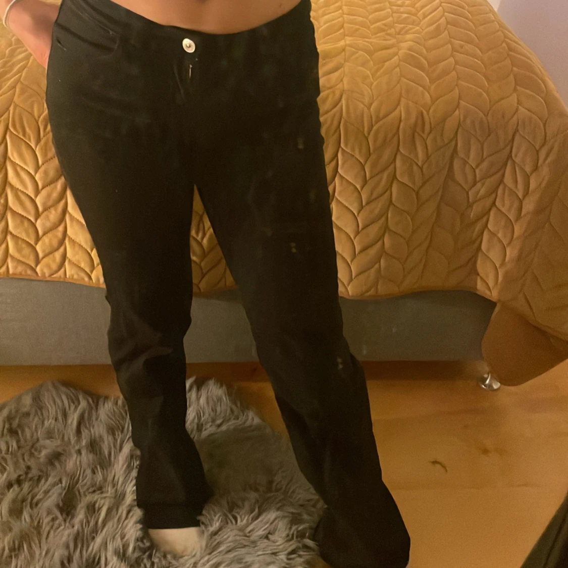 LOW WAIST JEANS!! - 92