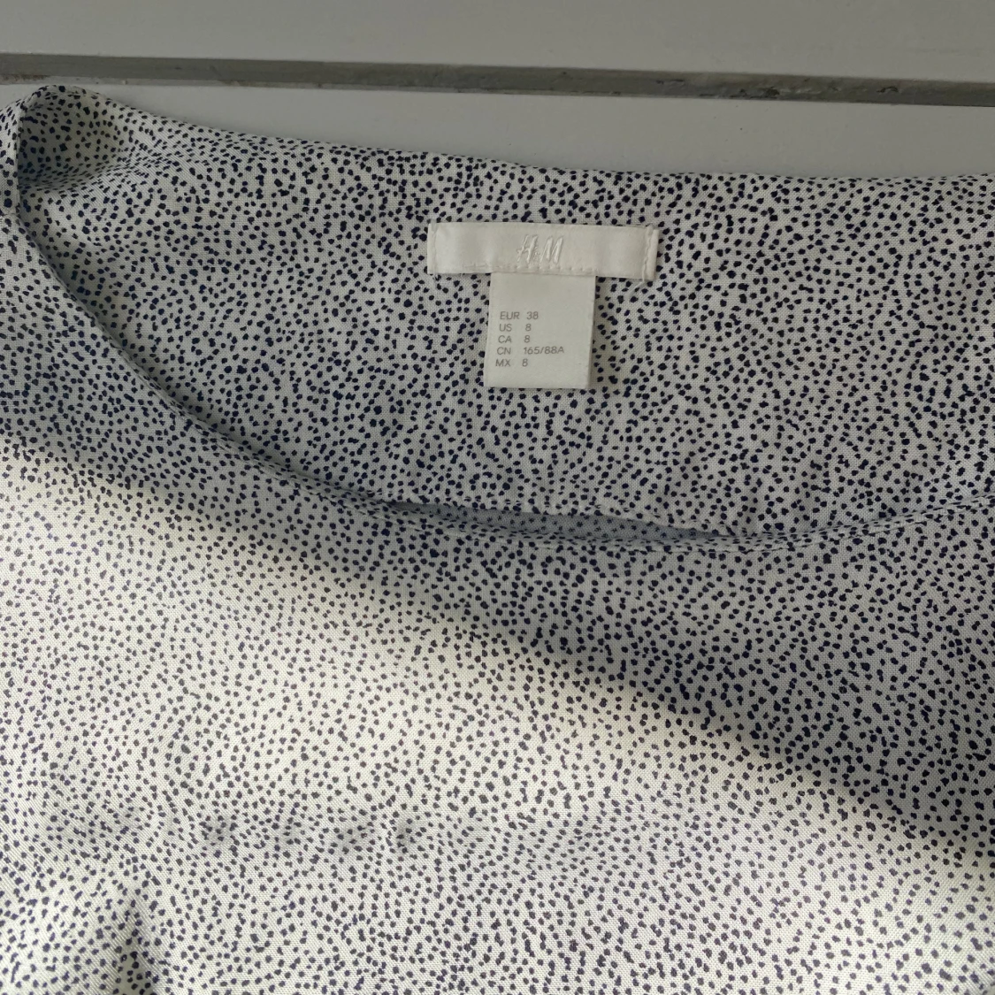 Prickig klänning - 90