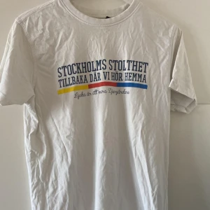 Djurgården t-shirt  - Från kvalserien 2014 när Djurgården gick upp med minsta möjliga marginal. Köptes det året så går inte få tag på idag.