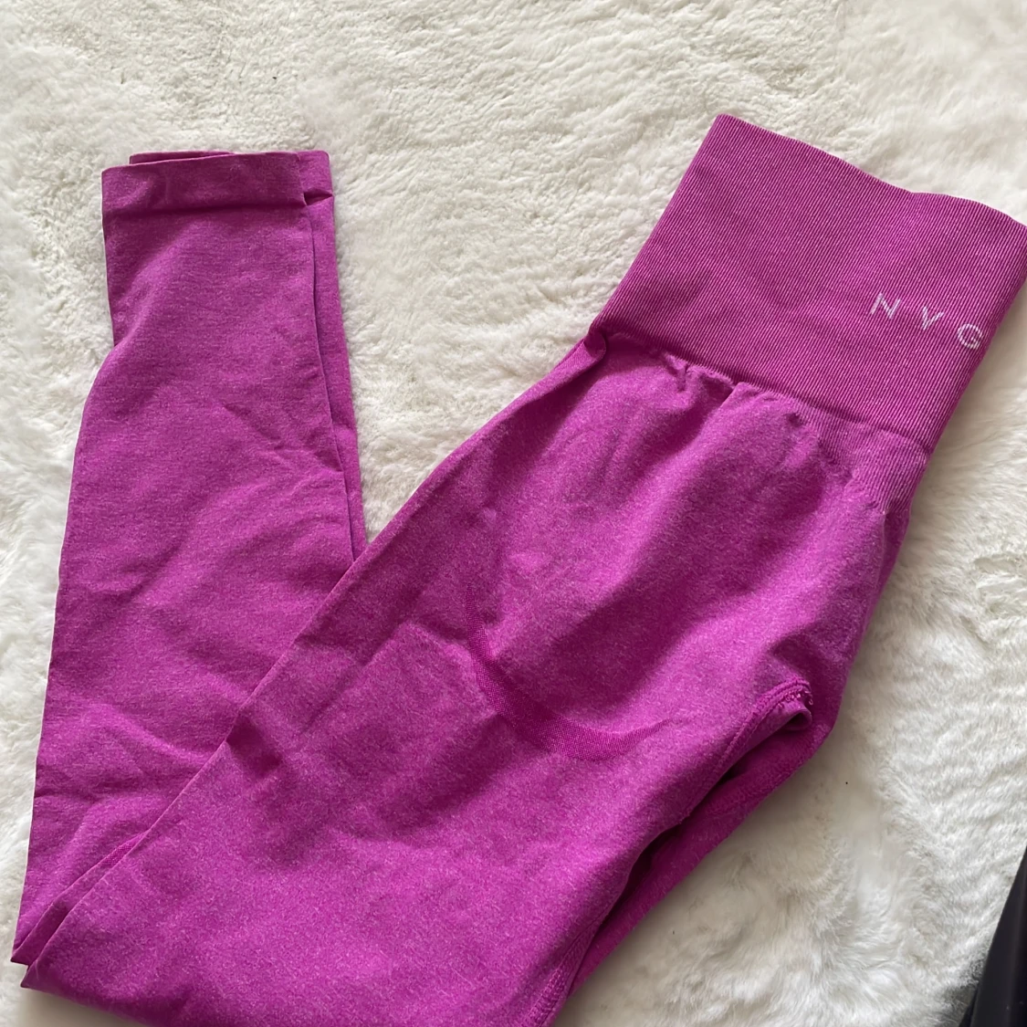 Nvgtn leggings S - 90