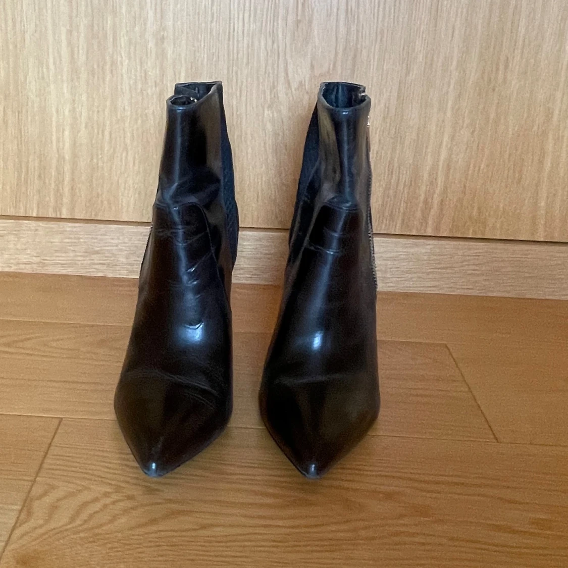 Svart stövlett, stl 41