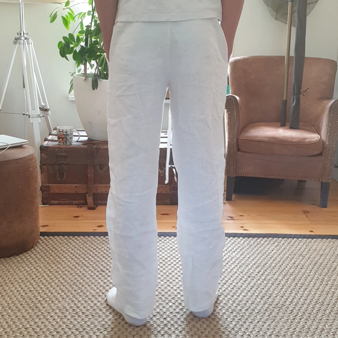 Linnebyxor vita.