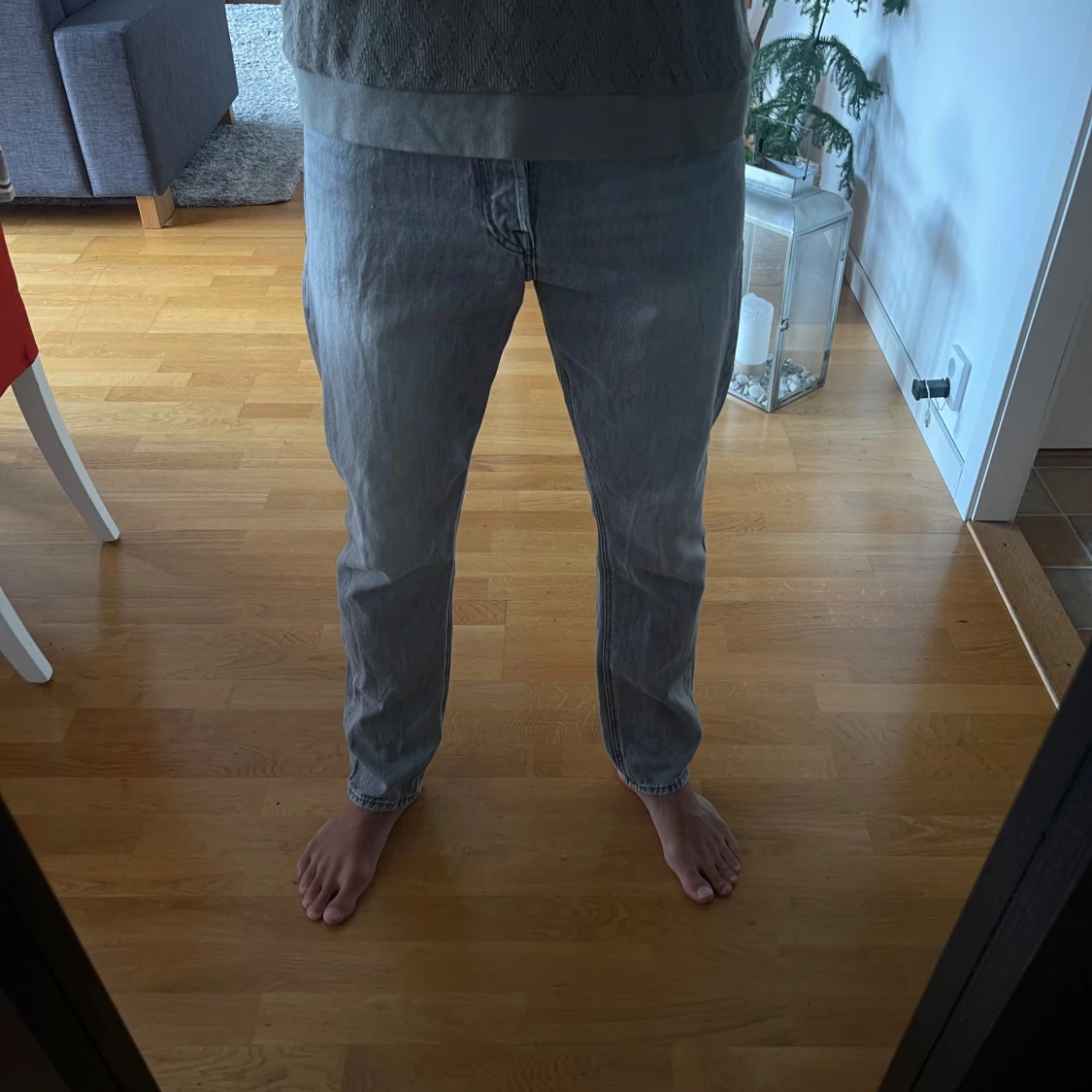 Gråa raka Jeans