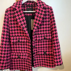 Kavaj Y.A.S oanvänd  - Har lappen kvar Strax över 1000kr ny 