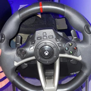 Spelratt - Tjena ! Säljer min Xbox spelratt då ja sparar till en fatbike och vill rensa massa grejer i mitt rum för att få mer  plats 