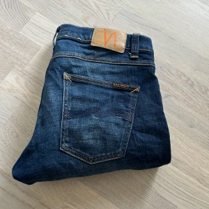 Nudie jeans - Feta nudie jeans | Modell ”Lean Dean” | Storlek 31/32 | Schysst skick | Skriv vid minsta fråga eller fundering 😄