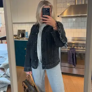 Asball jeansjacka från I dig denim, använd ett fåtal gånger 