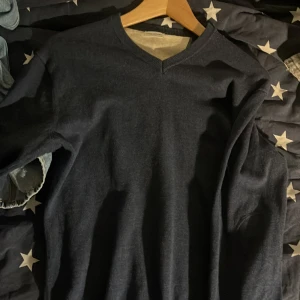 John henrick sweatshirt  - Helt ny Använd 1 gång Nypris 800