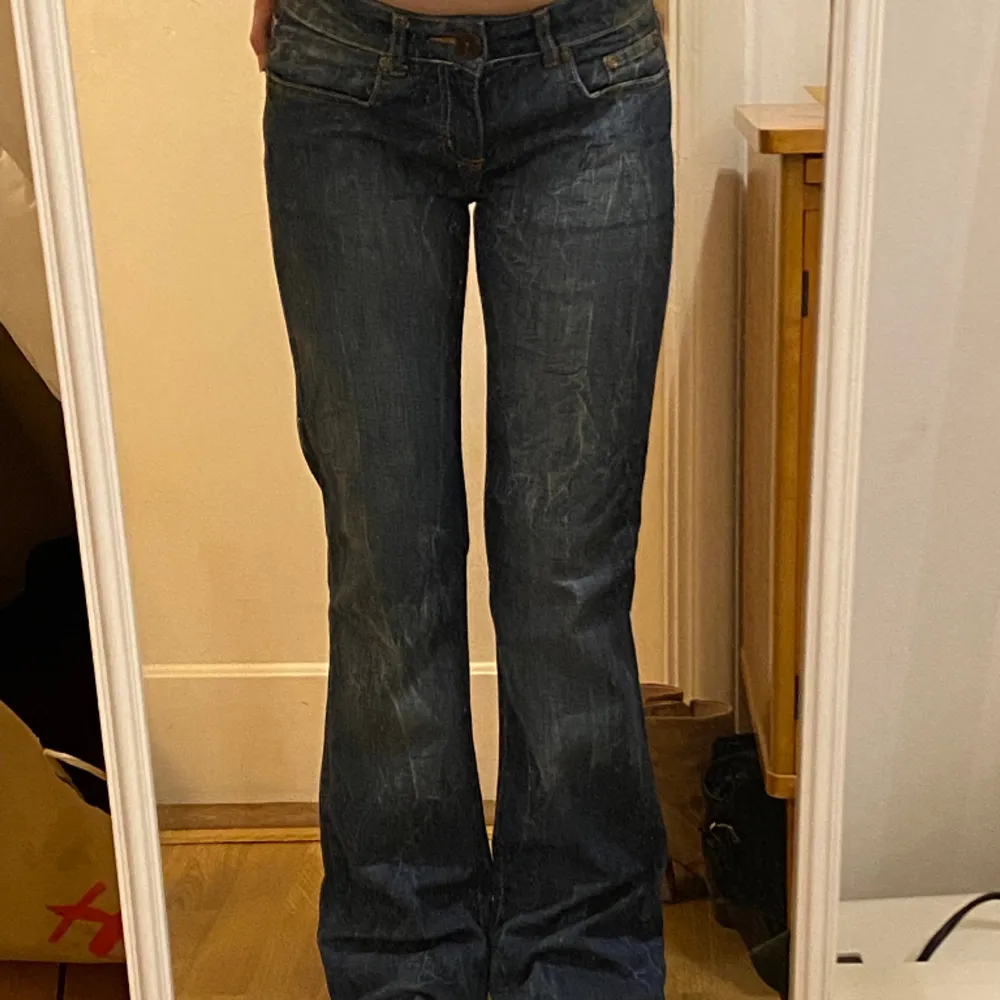 Så snygga jeans från Reactive men som var lite långa på mig, mått kommer! . Jeans & Byxor.