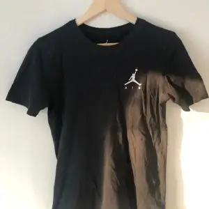 Air Jordan T-shirt i Storlek, Xs men passar även S.