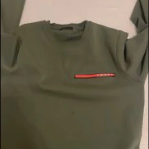 Prada dress - Prada dress i bra stick, använd få gånger sälj pågrund att den är för liten