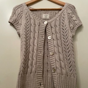 Kofta/tröja - Söt stickad kofta/tröja som inte längre säljs på HM💝