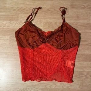 Mesh topp - En snygg mesh tröja! Inte använd.