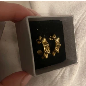 Edblad hoops - Edblad örhängen i nyskick för endast 275kr❤️