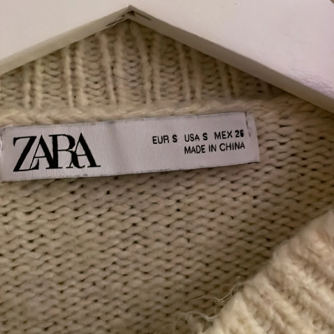 Stickad tröja zara  - 91