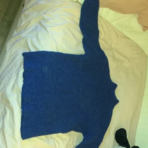 Ull tröja - Jätte fin ull tröja från Cubus. Den är i storlek S. Köpt för ett tag sedan men inte använd. Tyvärr så är det dags att släppa taget på denna fina tröja! Kostade 500kr på Cubus. Hör av dig om du har frågor 💕