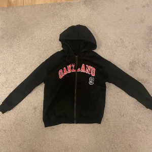 Zip up - Snygg zip up i rätt bra skick