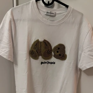Palm angels t-shirt m - Nyskick och jättefin t shirt 