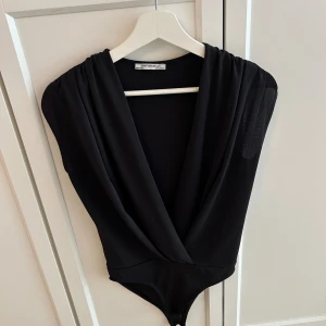 Body  - Body från Zara! Storlek S!