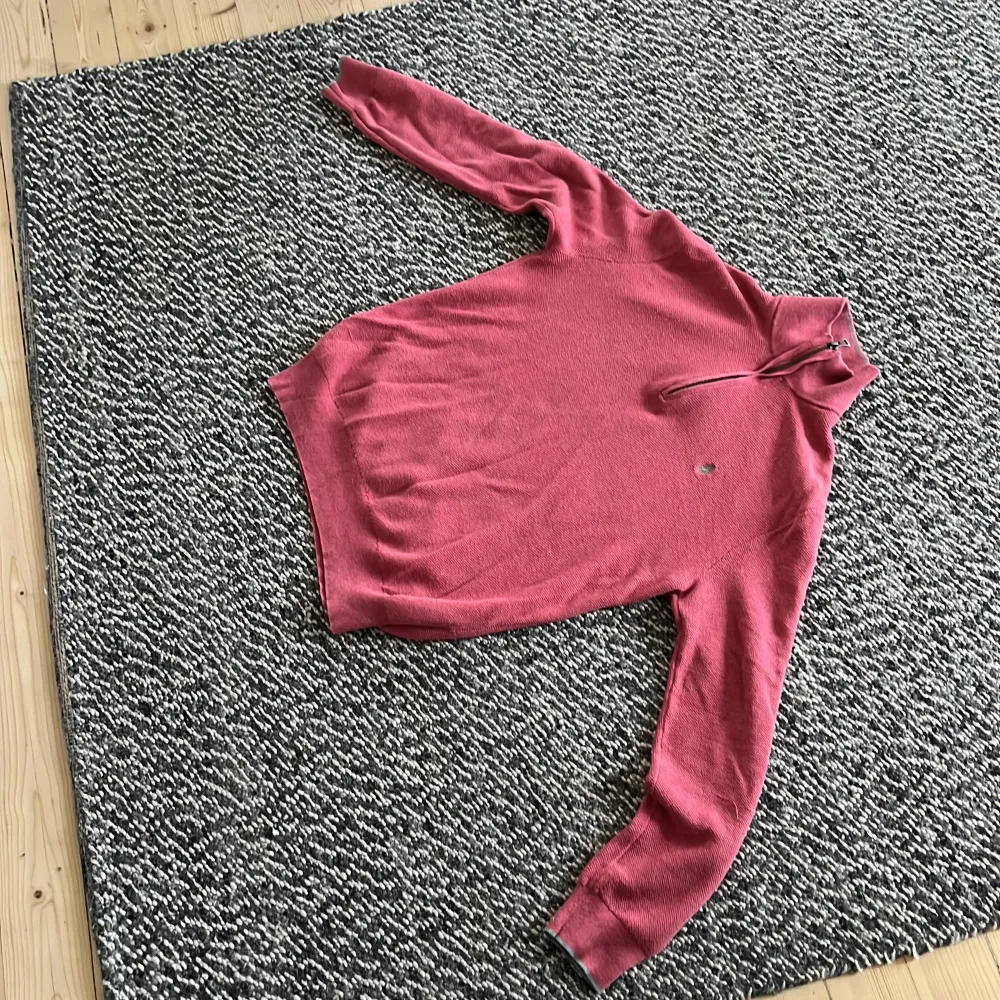 Stilig Ralph Lauren half zip tröja i storlek S. Bra skick. Nypris ca 1300kr  . Tröjor & Koftor.