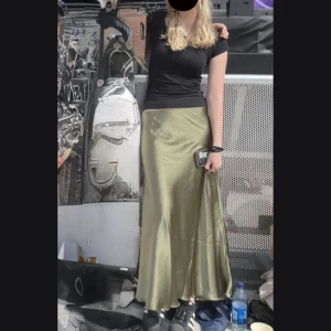 Så fin siden kjol! - Andvänt ca 3 gånger