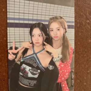 Le sserafim photocard - Tar endast emot paypal!