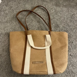 Intimissimi väska  - Beige brun strandväska 
